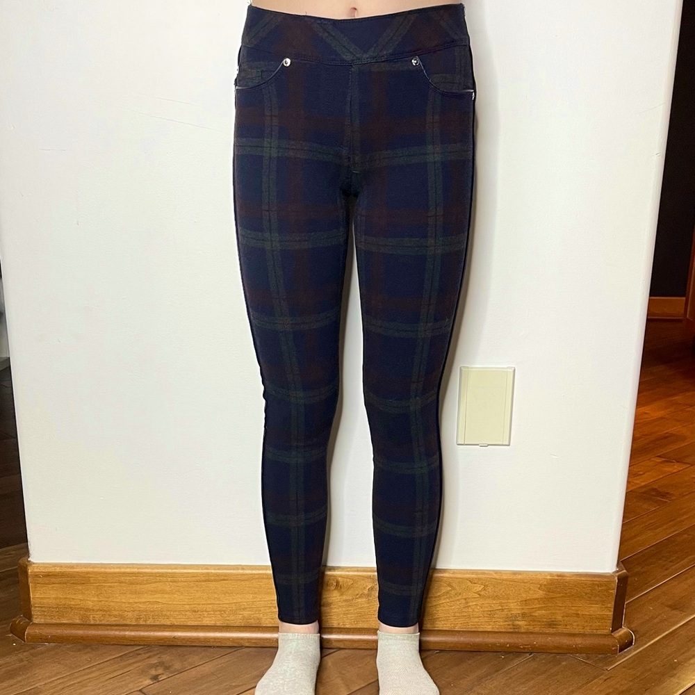 Selling Nygard slims purple plaid